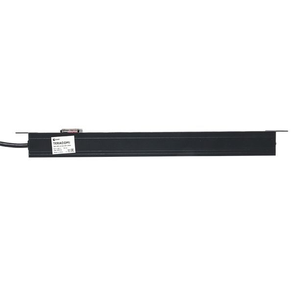Блок PDU TERACOM PRO 19дюйм 1U 16А/250В 8 роз. Schuko с выключат. шнур 2м 3х1.5кв.мм вилка Schuko корпус алюм. черн. EKF TRP-HPD-LS-16A-8SH-2MSH