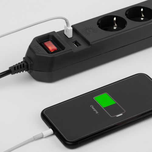 Удлинитель с сетевым фильтром 5х1.5м с заземл. 10А IP20 2хUSB ПВС 3х0.75 с выкл. черн. Эра Б0019036