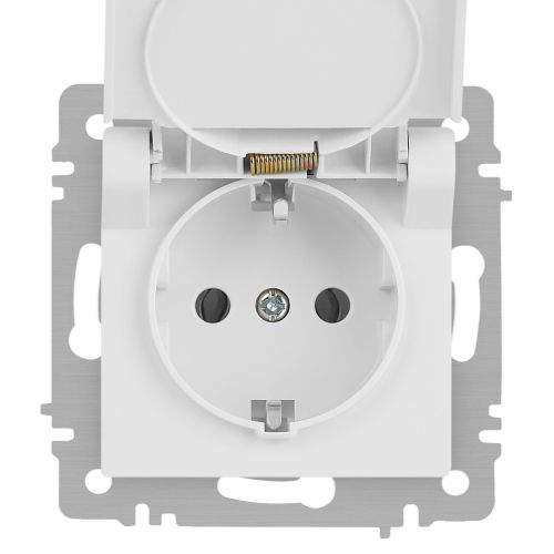 Розетка 1-м СП Accent 6-203-01 16А IP20 250В 2P+E Schuko с крышкой AL/CU бел. Intro Б0063709
