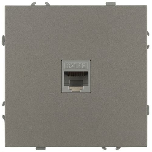 Розетка информационная 1-м СП Galaxy RJ45 16А IP20 250В титан 15-3107-07 Эра Б0070747