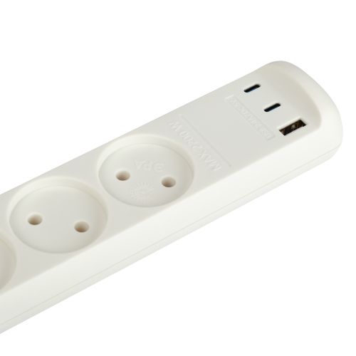 Удлинитель электрический U-3-1.5m-USB-W 3 розетки + 3xUSB A+C 1.5м 10А бел. Эра Б0069075