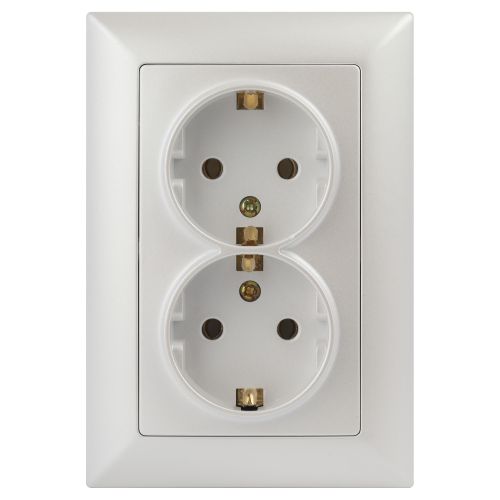 Розетка 2-м СП Solo 4-205-06 16А 250В IP20 2х2P+E Schuko с заземл. перламутр Intro Б0053678