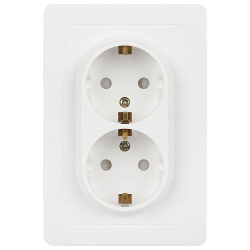 Розетка 2-м СП Style 7-208-01 16А 250В IP20 2х2P+E Schuko с заземл. защ. шторки бел. Intro Б0060625