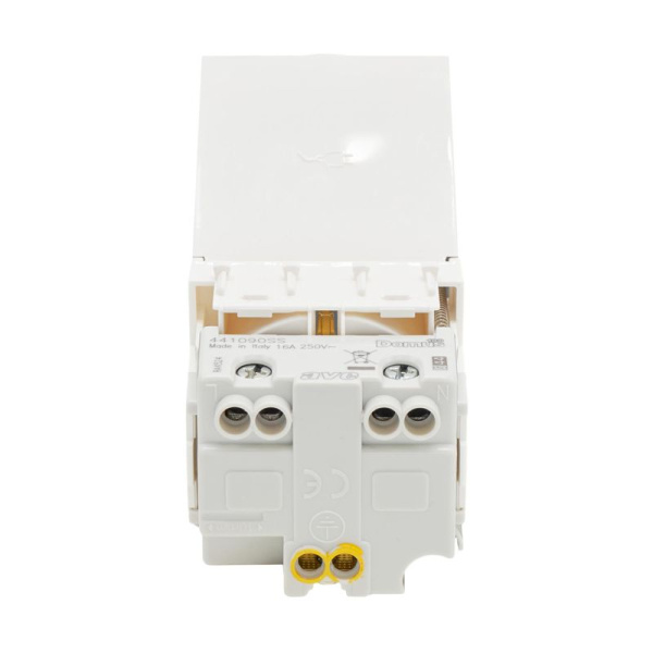 Розетка 1-м 2мод. Avanti "Белое облако" 16А IP41 2P+E защ. шторки с крышкой бел. DKC 4400012