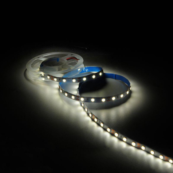 Лента светодиодная Basic 5050/60-SMD 8Вт/м 3000К тепл. бел. IP20 800лм/м 12В 10мм (уп.2м) GAUSS BT020