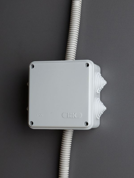 Коробка распаячная ОП 100х100х50 IP55 KM41234 IEK UKO11-100-100-050-K41-55