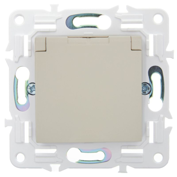 Розетка 1-м SKANDY 16А IP44 с заземл. защ. шторки с крышкой SK-R11B беж. IEK SK-R16-16-44-K10