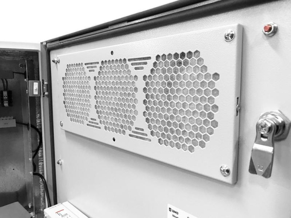 Шкаф коммутационный настенный ШТВ-Н-9.6.5-4ААА-Т1 9U 620х530мм передн. двер. вентил. задн. двер. стальн. лист. ЦМО 1530129