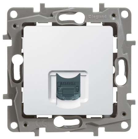 Розетка компьютерная СП Etika RJ45 кат.6 UTP бел. IEK 672253