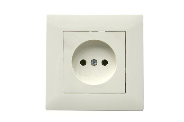 Розетка 1-м Karea RIZZ без заземл. керамика крем Makel 88010002