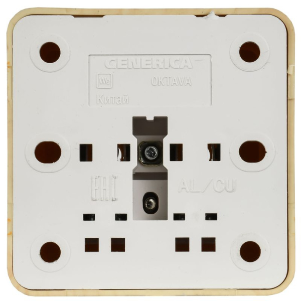 Розетка 1-м ОП Октава РС20-3-ОС 16А IP20 с заземл. сосна GENERICA ERO11-K03-16-DC