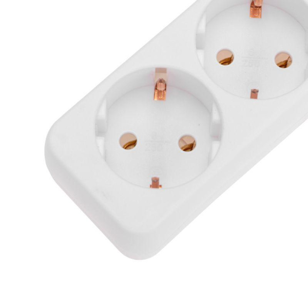 Удлинитель 5х3м с заземл. 3х0.75 бел. PROCONNECT 13-4212