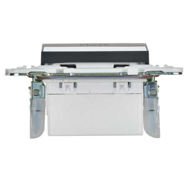 Кнопка звонка SKANDY 10А SK-V17G для отелей с индикацией графит IEK SK-V14-2-10-K53