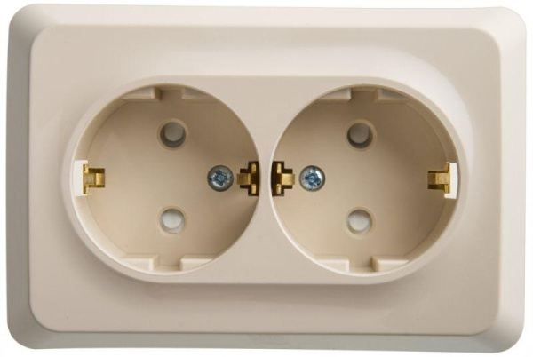 Розетка 2-м СП Этюд 16А IP20 250В с заземл. защ. шторки крем. SE PC16-108K