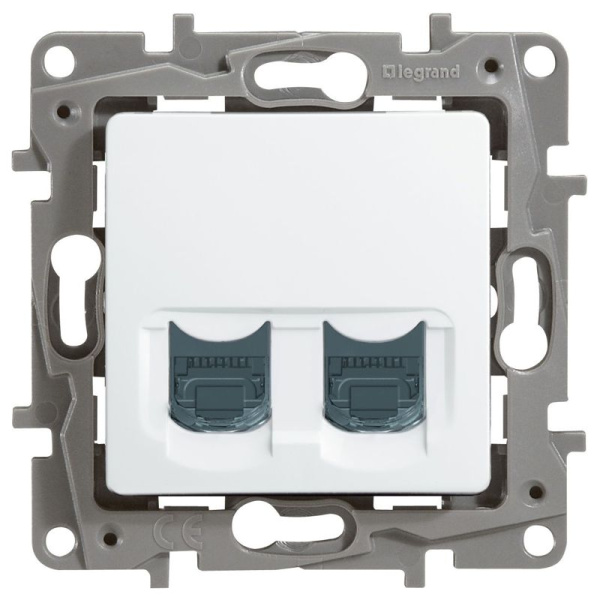Розетка компьютерная 2-м СП Etika RJ45 кат.6 UTP механизм бел. IEK 672254