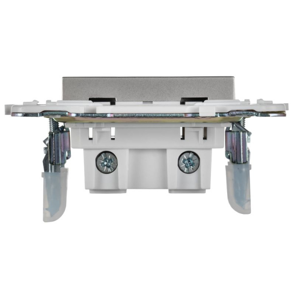 Розетка SKANDY 10А без заземл. защ. шторки SK-R01S серебр. IEK SK-R13-10-K23