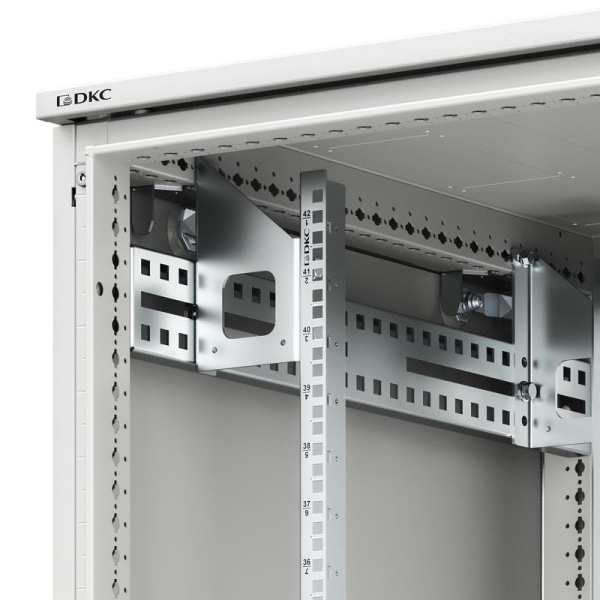 Шкаф напольный разобранный 19дюйм IT-CQE-N 42U 800х800мм крыша с вырубкой дверь стекло и двойная сплошная металл двойные боковые панели сер. RAL7035 DKC R5ITN42808FG1M2SG