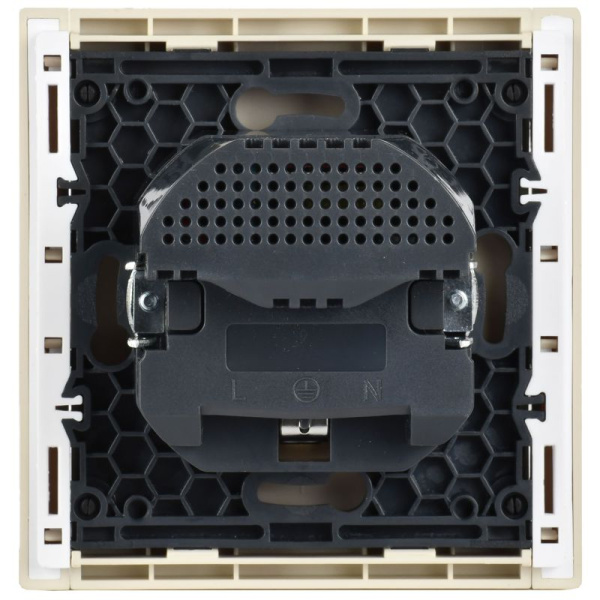 Розетка FORTE&PIANO FP447 16А USB A+C 18Вт с заземл. защ. шторки винт. крепл. ваниль IEK FP-R14-16-U22-018-K10