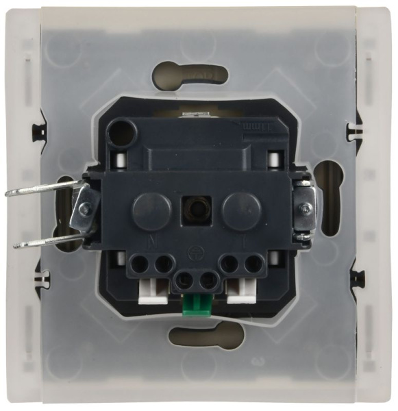 Розетка СП FORTE&PIANO16А IP44 FP419 с заземл. защ. шторки с крышкой безвинт. крепл. ваниль IEK FP-R16-16-1-44-K10