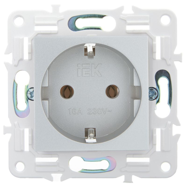 Розетка SKANDY 16А с заземл. без защ. шторок SK-R05S серебр. IEK SK-R11-16-K23