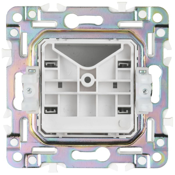 Вывод кабеля SKANDY SK-O01W арктич. бел. IEK SK-VK10-0-K01