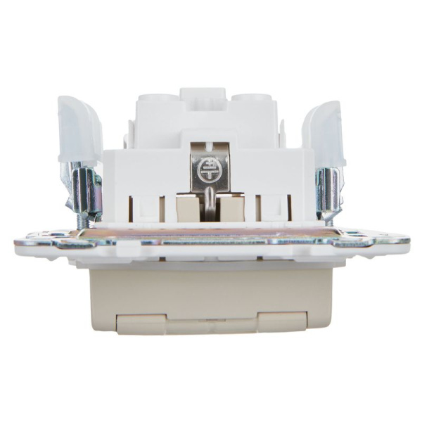 Розетка 1-м SKANDY 16А IP44 с заземл. защ. шторки с крышкой SK-R11B беж. IEK SK-R16-16-44-K10
