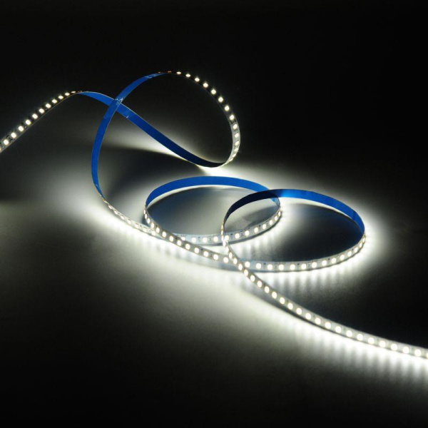 Лента светодиодная Basic 2835/120-SMD 10Вт/м 3000К тепл. бел. IP20 700лм/м 12В 8мм (уп.3м) GAUSS BT036