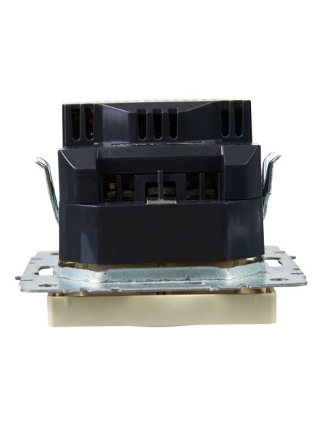 Розетка BRITE РЮш10-1-БрКр 16А с USB A+A 2.1А с заземл. защ. шторки механизм беж. IEK BR-R14-16-U21-D21-K10
