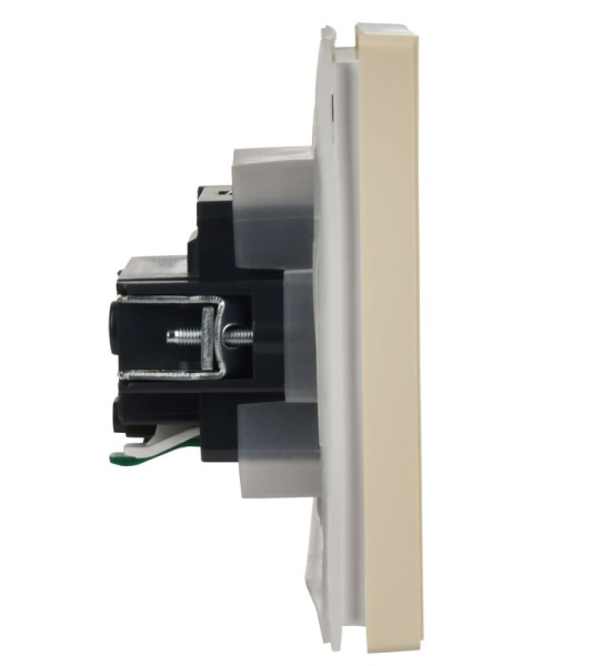 Розетка СП FORTE&PIANO16А IP44 FP419 с заземл. защ. шторки с крышкой безвинт. крепл. ваниль IEK FP-R16-16-1-44-K10