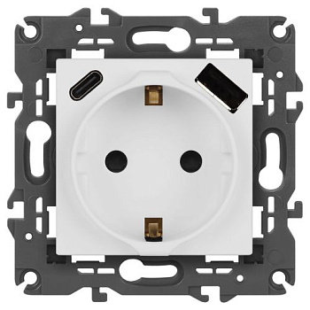 Розетка Elegance 14-4108-01М 16A 250В 2P+E защ. шторки с USB type-A+C 3А 5В матов. бел. Эра Б0067710