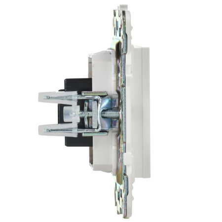 Розетка HDMI SKANDY SK-H01W арктич. бел. IEK SK-H10-K01