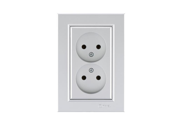 Розетка 2-м СП Karea 10А IP20 б/з сереб. Makel 56065017