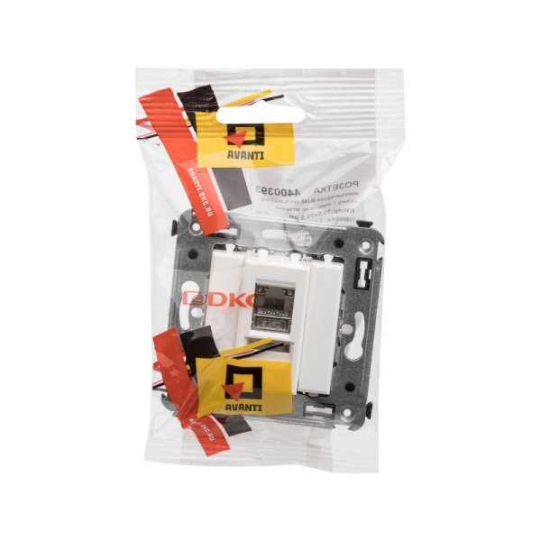 Розетка компьютерная 1-м СП Avanti "Белое облако" RJ45 кат.6 экранир. DKC 4400393