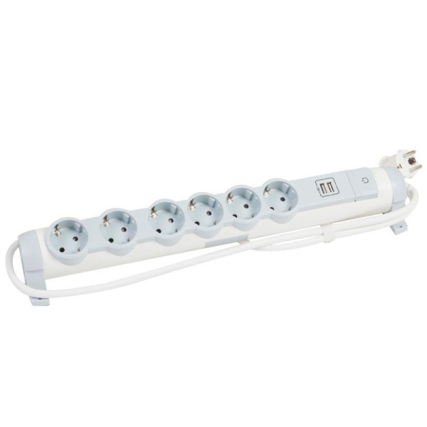 Удлинитель 6х1.5м 16А IP20 2хUSB+6х2P+E IEK 694617
