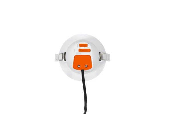 Светильник светодиодный Downlight DL 830 18Вт 3000К IP20 1260лм ДВО даунлайт кругл. встраив. бел. OSRAM 4607194235421