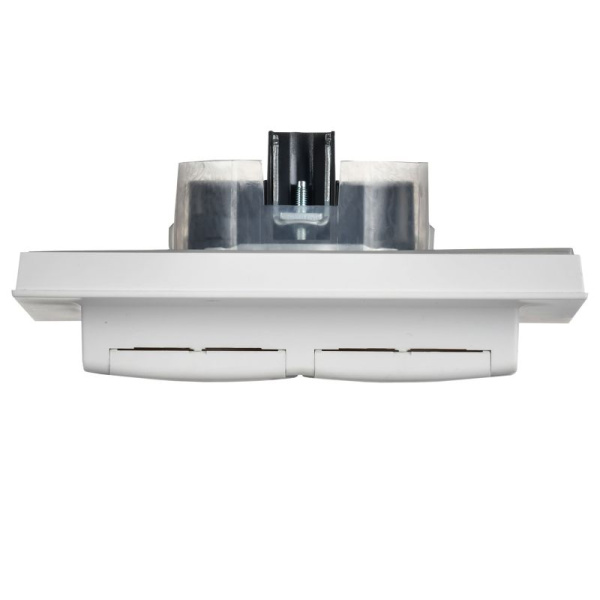 Розетка 2-м СП BRITE РСбш12-3-44-БрАБ 16А IP44 в сборе с крышкой арктич. бел. IEK BR-R26-16-44-K91-F