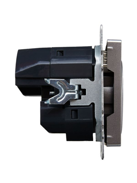 Розетка BRITE РЮш10-1-БрС 16А с USB A+A 2.1А с заземл. защ. шторки механизм сталь IEK BR-R14-16-U21-D21-K46