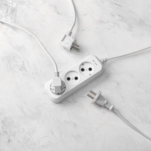 Удлинитель 3х1.5м без заземл. 2х0.75 бел. PROCONNECT 13-4205