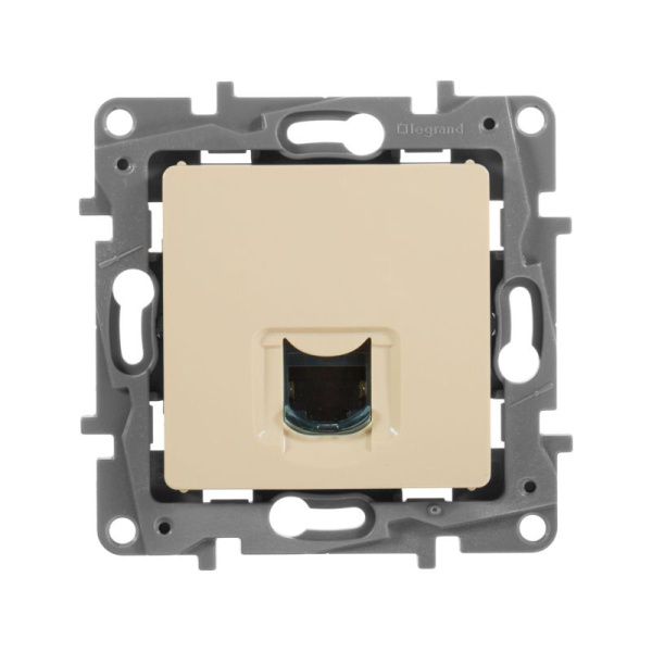 Розетка компьютерная СП Etika RJ45 кат.6 UTP IP20 сл. кость IEK 672353