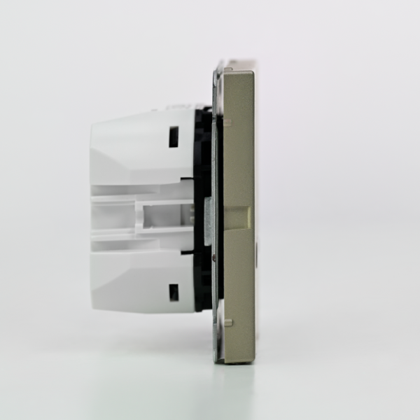 Розетка USB ArtGallery тип C 65Вт QC PD высокоскор. ЗУ механизм шампань SE GAL000527