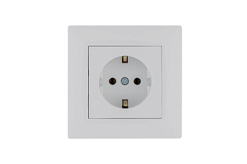Розетка 1-м Karea RIZZ с заземл. бел. Makel 88001028