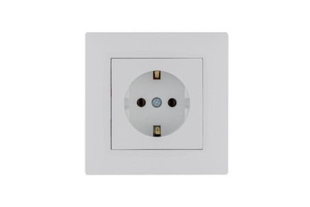 Розетка 1-м Karea RIZZ с заземл. бел. Makel 88001028