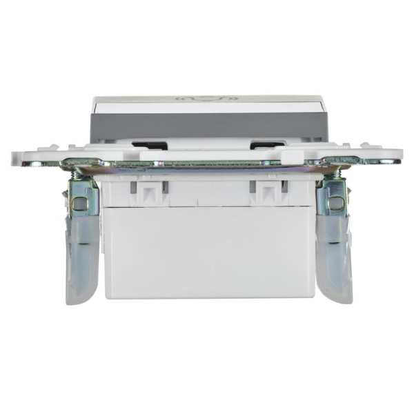 Кнопка звонка SKANDY 10А SK-V17Gr для отелей с индикацией сер. IEK SK-V14-2-10-K03