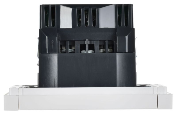 Розетка FORTE&PIANO 16А USB A+A 3.1А FP245 с заземл. защ.шторки винт. крепл. бел. IEK FP-R14-16-U21-D31-K01