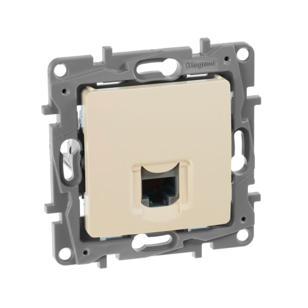 Розетка компьютерная 1-м СП Etika RJ45 кат.5E UTP механизм сл. кость IEK 672341