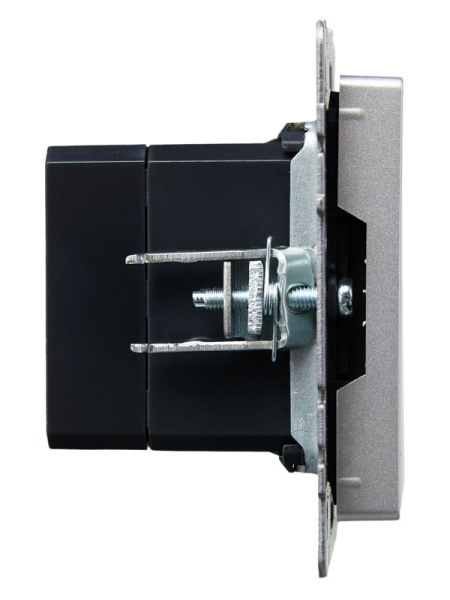 Розетка BRITE USB A+C 18Вт РЮ11-1-БрА механизм алюм. IEK BR-U22-018-K47