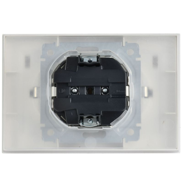 Розетка 2-м СП BRITE РСбш12-3-44-БрАБ 16А IP44 в сборе с крышкой арктич. бел. IEK BR-R26-16-44-K91-F