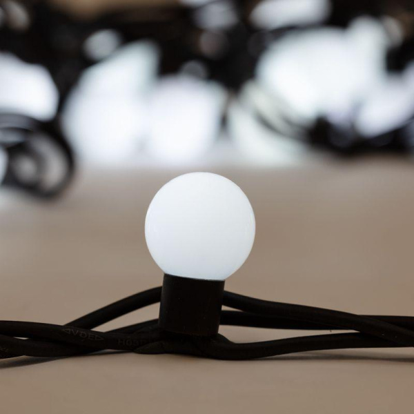Гирлянда светодиодная "Мультишарики" 10м d23мм 80LED тепл. бел. 230В IP67 постоян. свечение провод каучук черн. соединяется (нужен шнур питания 315-000) Neon-Night 303-596