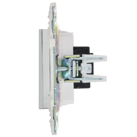 Розетка HDMI SKANDY SK-H01N никель IEK SK-H10-K50
