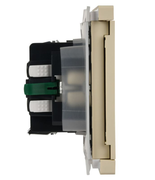 Розетка СП FORTE&PIANO16А IP44 FP419 с заземл. защ. шторки с крышкой безвинт. крепл. ваниль IEK FP-R16-16-1-44-K10